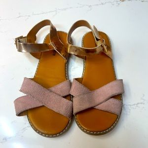 Tucker+ tate shoes size 1